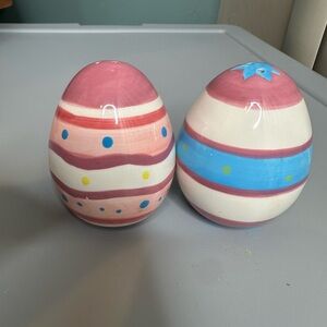 Vintage Pastel Color Ceramic Egg Salt Pepper Shaker Decor Set
